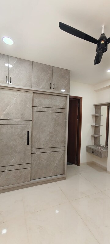 Room in 3 BHK Apartment at Sri Aditya Athena, Shaikpet – for Rent