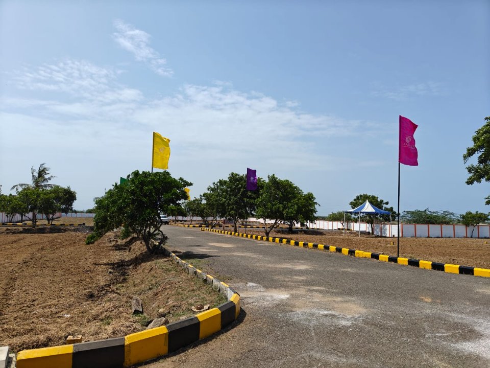 Plot For Sale in I5 Gokul Avenue