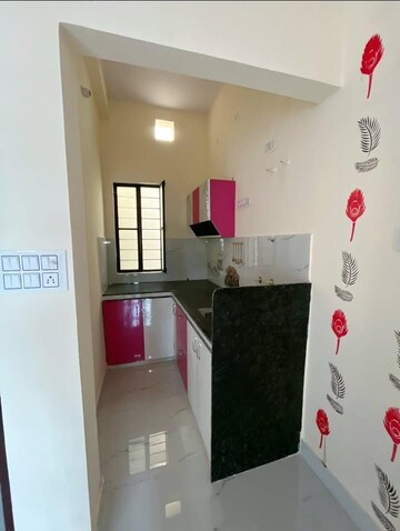 Furnished Amenities in 2.5 BHK Builder Floor at Sector 33 – for Sale