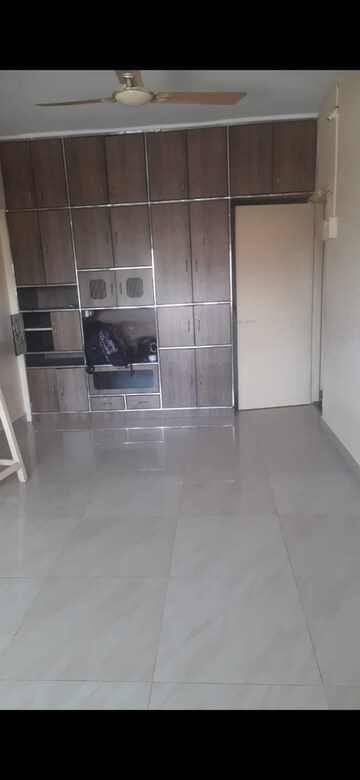1 RK Apartment For Rent in Panchratna Heights CHS Kandivali West, Kandivali West