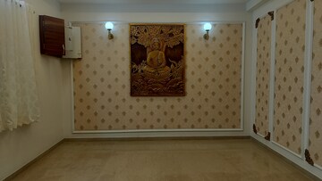 Room in 3 BHK Apartment at Jubilee Hills – for Rent