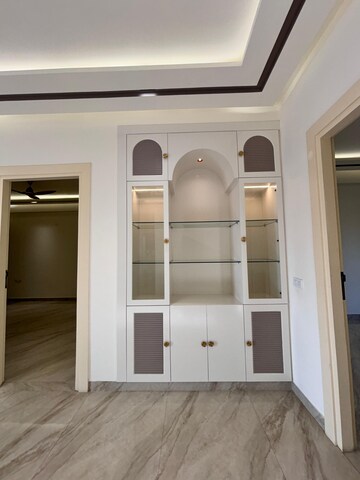 Building Lobby in 4 BHK Builder Floor at Sector 84 – for Sale