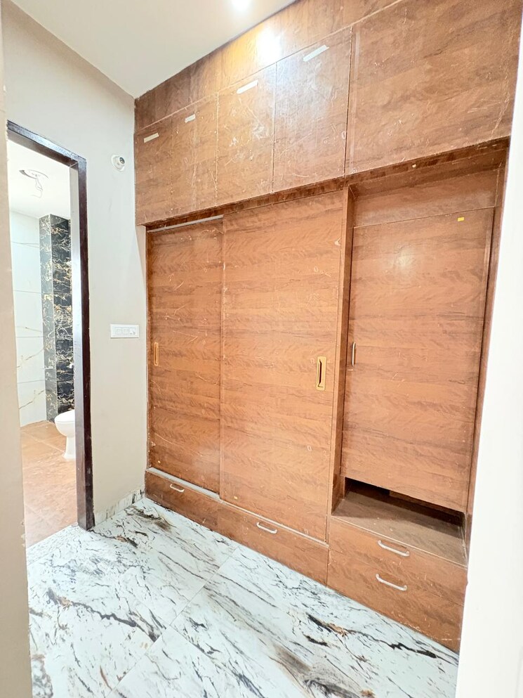 Room, khirki extension 2 Bedroom 80 Sq.Yd. Builder Floor In Khirki Extension Delhi 8906587