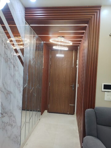 Room in 2 BHK Apartment at Ace Divino, Sector 1 Greater Noida – for Rent