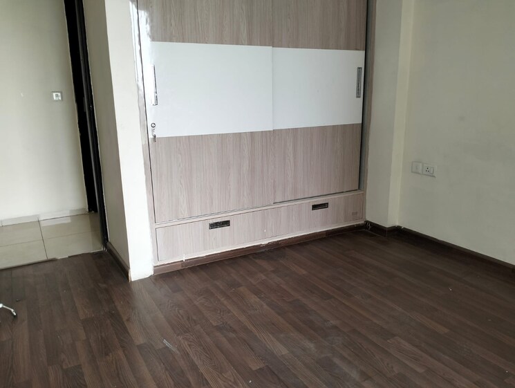 Room, bptp-park-grandeura 3 Bedroom 2032 Sq.Ft. Apartment In Sector 82 Faridabad 8906586