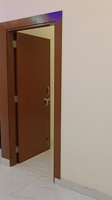 Furnished Amenities in 2 BHK Builder Floor at Shalimar Garden Extension I – for Sale