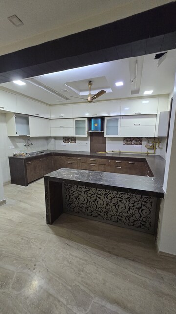 Kitchen in 4 BHK Apartment at Vasant Kunj – for Rent