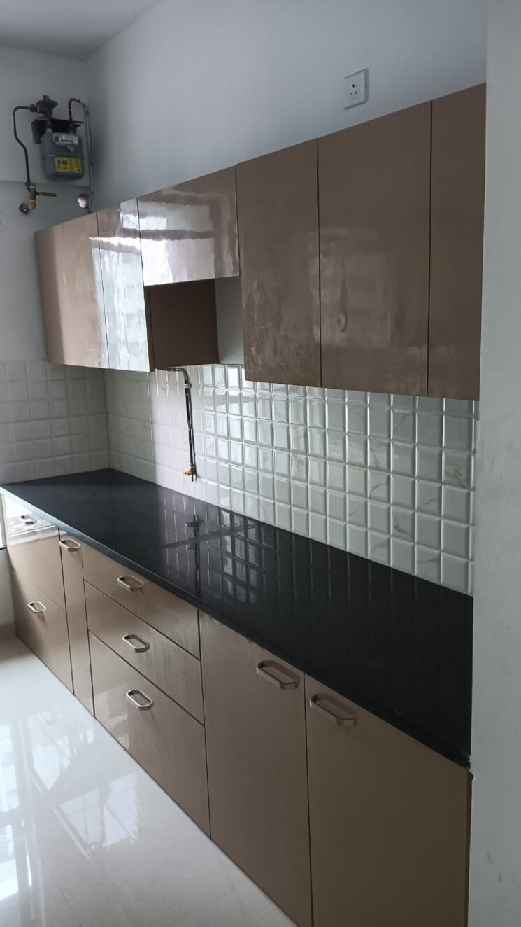 Kitchen, kalpataru-immensa 2 Bedroom 637 Sq.Ft. Apartment In Kolshet Road Thane 8906734