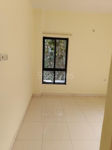 Room in 2 BHK Apartment at Gulmohar City, Kharadi – for Rent