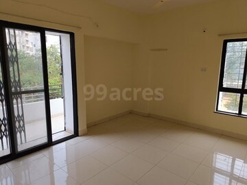 Room in 2 BHK Apartment at Gulmohar City, Kharadi – for Rent