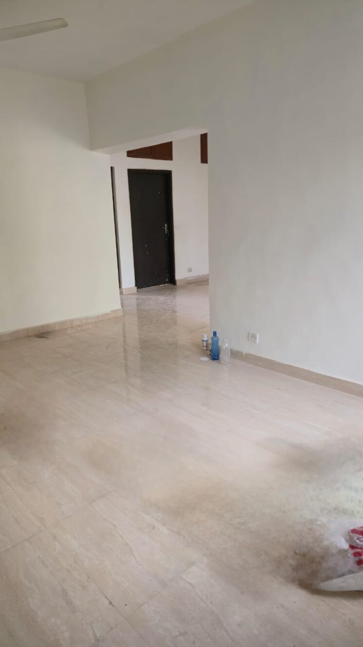 Room, vasant kunj 3 Bedroom 1300 Sq.Ft. Apartment In Vasant Kunj Delhi 8906729