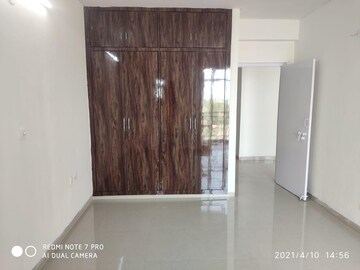 Furnished Amenities in 3 BHK Apartment at BPTP Park 81, Sector 81 – for Rent