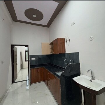 Kitchen in 2 BHK Builder Floor at Sector 30 – for Rent