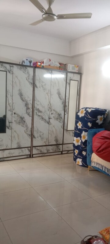Bedroom in 2 BHK Apartment at Panchsheel Wellington, Dundahera – for Rent