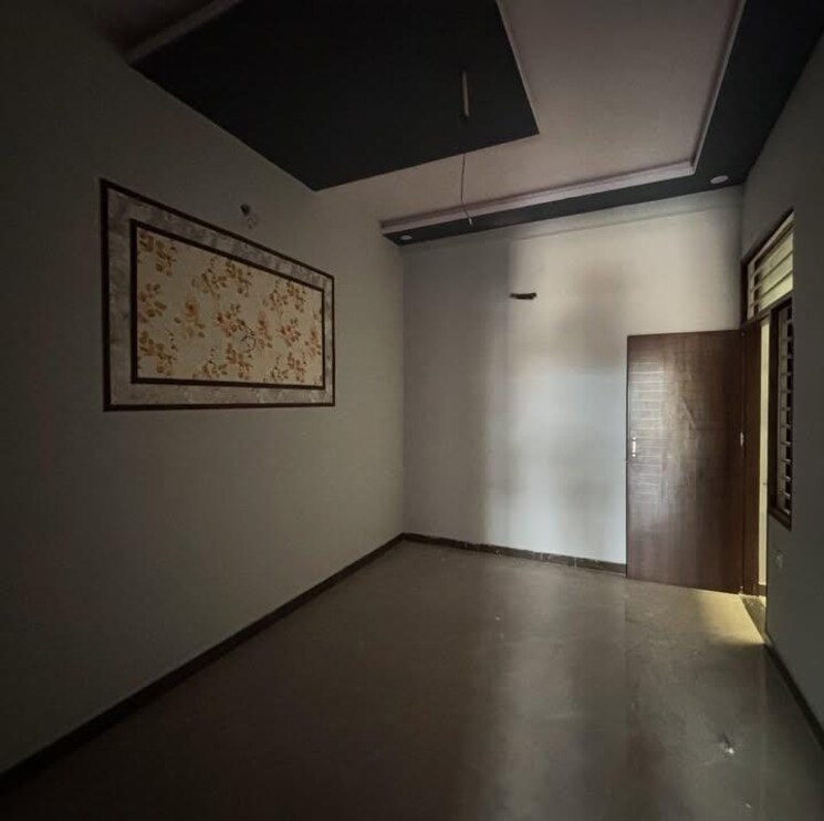 Room, sector 19 2 Bedroom 1800 Sq.Ft. Builder Floor In Sector 19 Faridabad 8906786