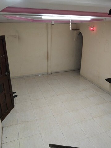 Room in 3 BHK Independent House at Malad West – for Sale