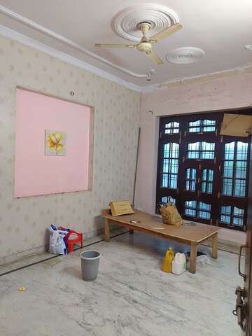 Living Room in 2 BHK Independent House at Gomti Nagar – for Rent