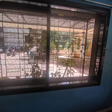 Room in 1 BHK Apartment at Jay Nagar CHS, Malad West – for Rent