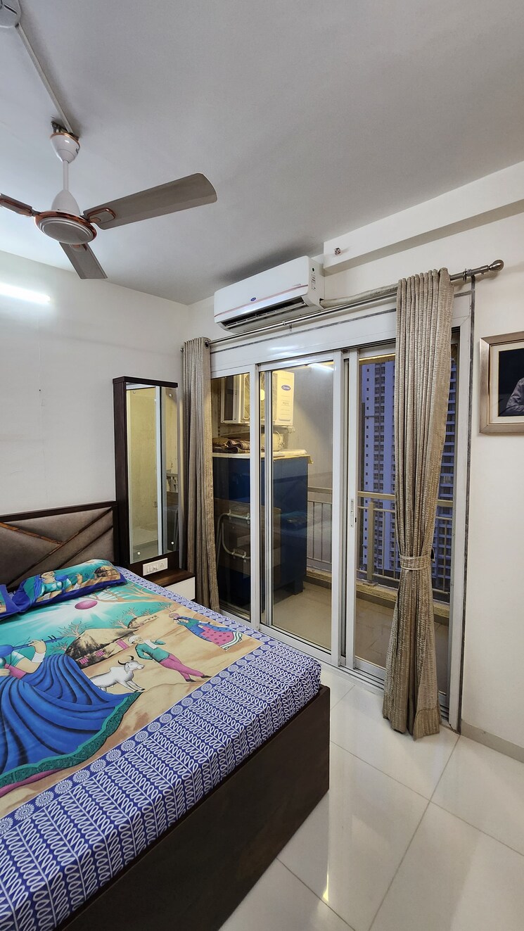 Bedroom, godrej-emerald 3 Bedroom 909 Sq.Ft. Apartment In Ghodbunder Road Thane 8906865