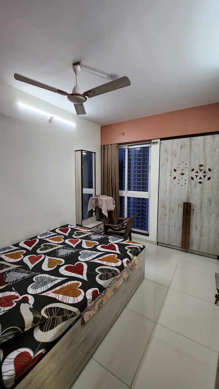 Bedroom, godrej-emerald 3 Bedroom 909 Sq.Ft. Apartment In Ghodbunder Road Thane 8906865