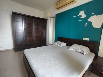 Bedroom in 2 BHK Apartment at Vasant Valley Ivy Tower, Malad East – for Rent