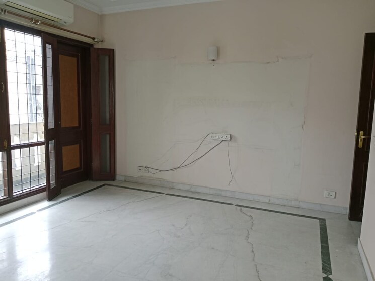 Room, veera-safdarjung-enclave 3 Bedroom 2000 Sq.Ft. Apartment In Safdarjung Enclave Delhi 8906860