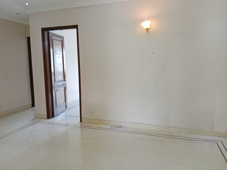 Room, veera-safdarjung-enclave 3 Bedroom 2000 Sq.Ft. Apartment In Safdarjung Enclave Delhi 8906860