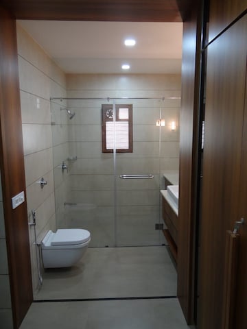Bathroom in 4 BHK Villa at Shela – for Rent