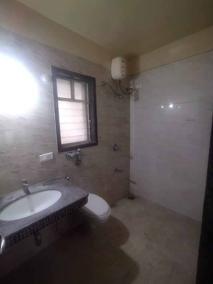 Bathroom, nyati-ethos 2 Bedroom 1050 Sq.Ft. Apartment In Undri Pune 8906880