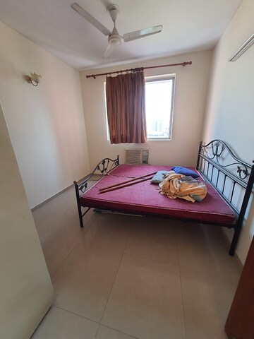 Bedroom in 4 BHK Apartment at DLF The Wellington Estate, Dlf Phase V – for Rent