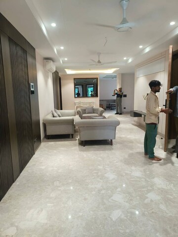 Parking in 3 BHK Apartment at M3M Sky City, Sector 65 – for Sale