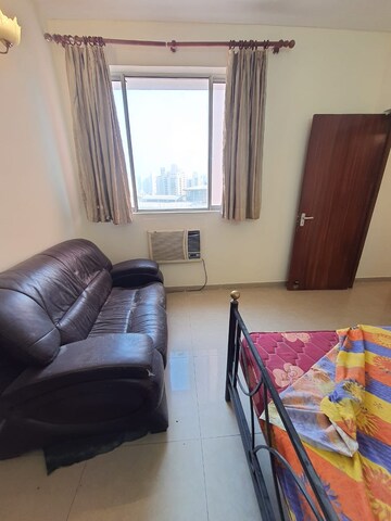 Living Room in 3 BHK Apartment at DLF The Carlton Estate, Dlf Phase V – for Rent
