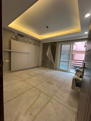 Room in 4 BHK Builder Floor at Eros Rosewood City, Sector 49 – for Sale