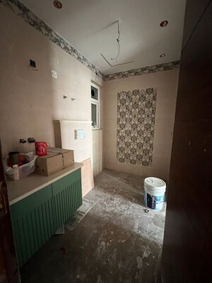 Living Room in 4 BHK Builder Floor at Eros Rosewood City, Sector 49 – for Sale