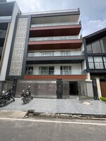 4 BHK + Pooja Room,Study Room 353 Sq.Yd. Builder Floor in Eros Rosewood City