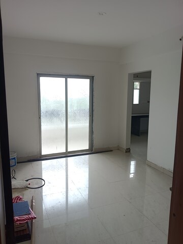 Room in 1 BHK Apartment at Katraj – for Rent