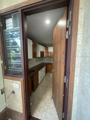 Kitchen in 2 BHK Builder Floor at Sector 57 – for Rent