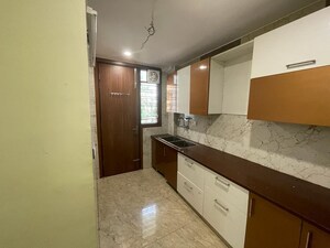 Kitchen in 2 BHK Builder Floor at Sector 57 – for Rent