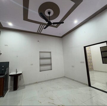 Kitchen in 3 BHK Builder Floor at Sector 33 – for Sale
