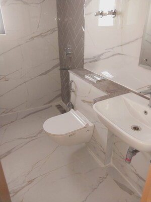 Bathroom in 3 BHK Apartment at M3M Heights, Sector 65 – for Sale