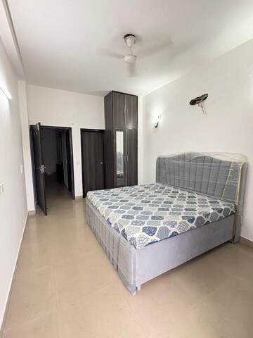 Bedroom in 4 BHK Builder Floor at The Estate Floors, Sector 43 – for Rent