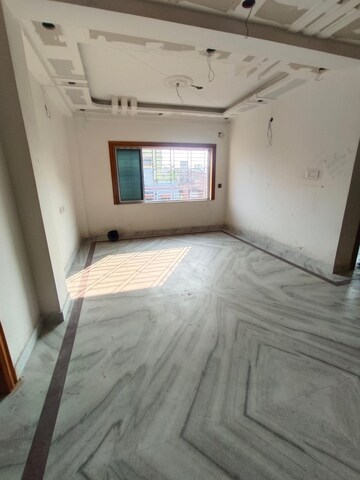 Room in 3 BHK Builder Floor at Behala – for Sale
