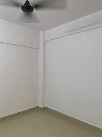 Room in 1 BHK Apartment at Andheri Green Field Towers, Jogeshwari East – for Rent