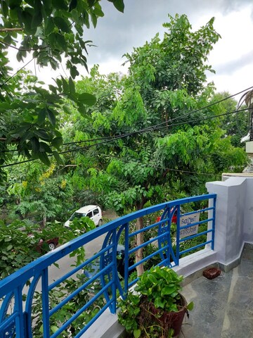 Balcony in 2 BHK Independent House at RWA Apartments Sector 52, Sector 52 – for Rent