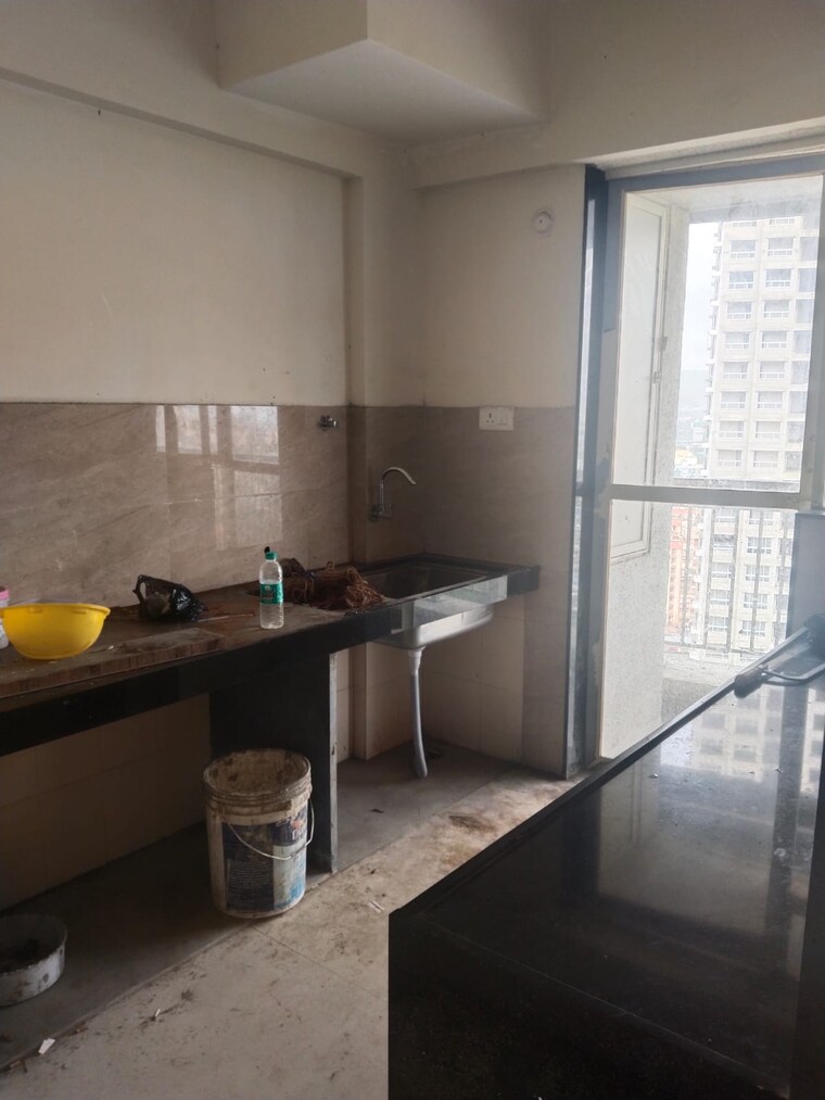 Kitchen, roswalt-raya 2 Bedroom 727 Sq.Ft. Apartment In Chembur Mumbai 8907035