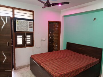 Bedroom in 2 BHK Builder Floor at Sushant Lok I – for Rent