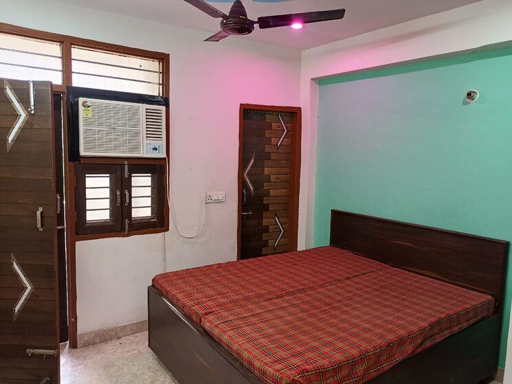 Bedroom, sushant lok i 2 Bedroom 1000 Sq.Ft. Builder Floor In Sushant Lok I Gurgaon 8907093
