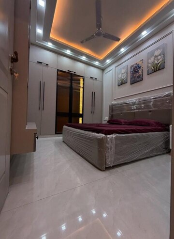 Kitchen in 3 BHK Builder Floor at Sector 38 – for Rent