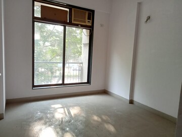 Room in 2 BHK Apartment at Lodha Iris, Majiwada – for Sale