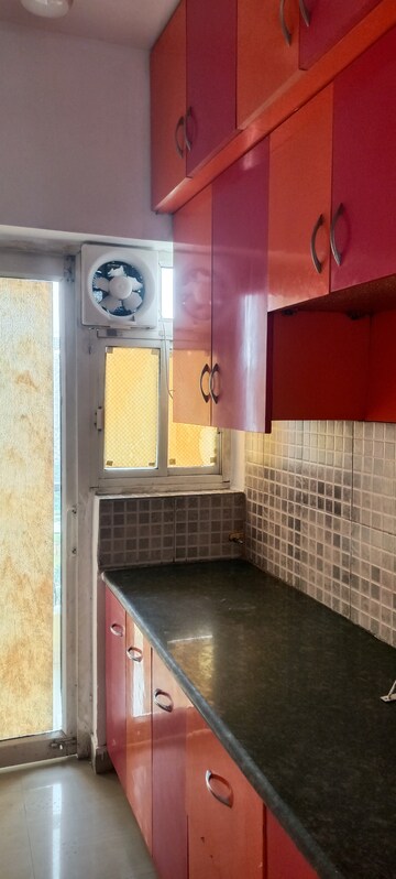 Bathroom in 2.5 BHK Apartment at Antriksh Golf View, Sector 78 – for Rent